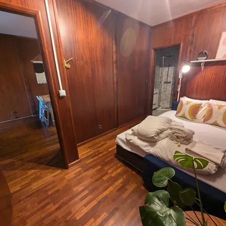 Travel And Live Poveiros *